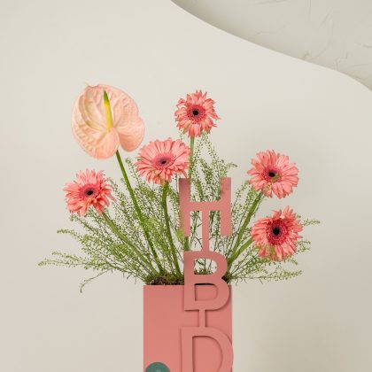 Peach HBD XL sign