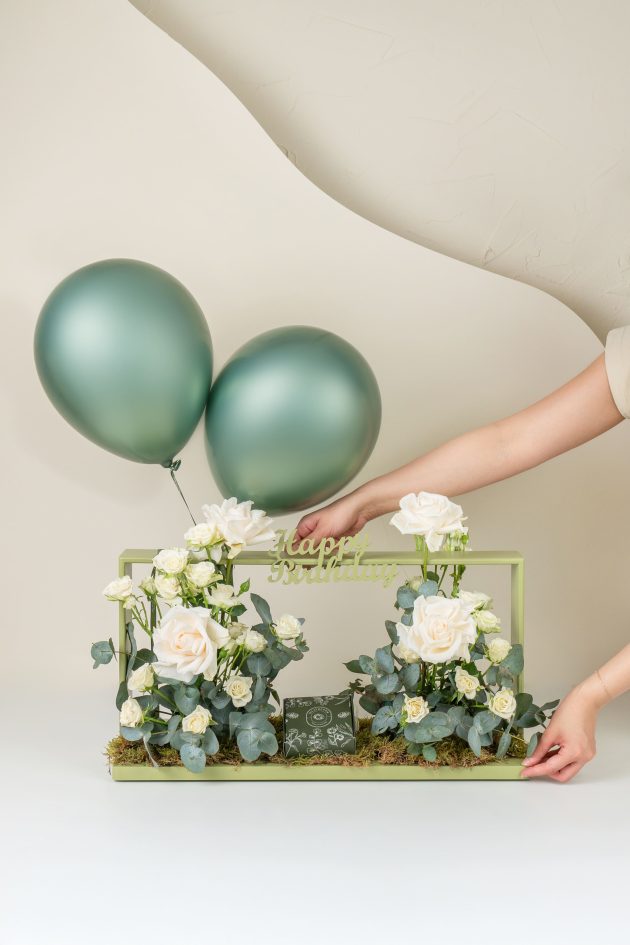 Green HBD chocolate box - Image 2