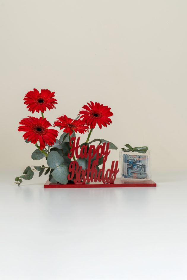 Red money tray