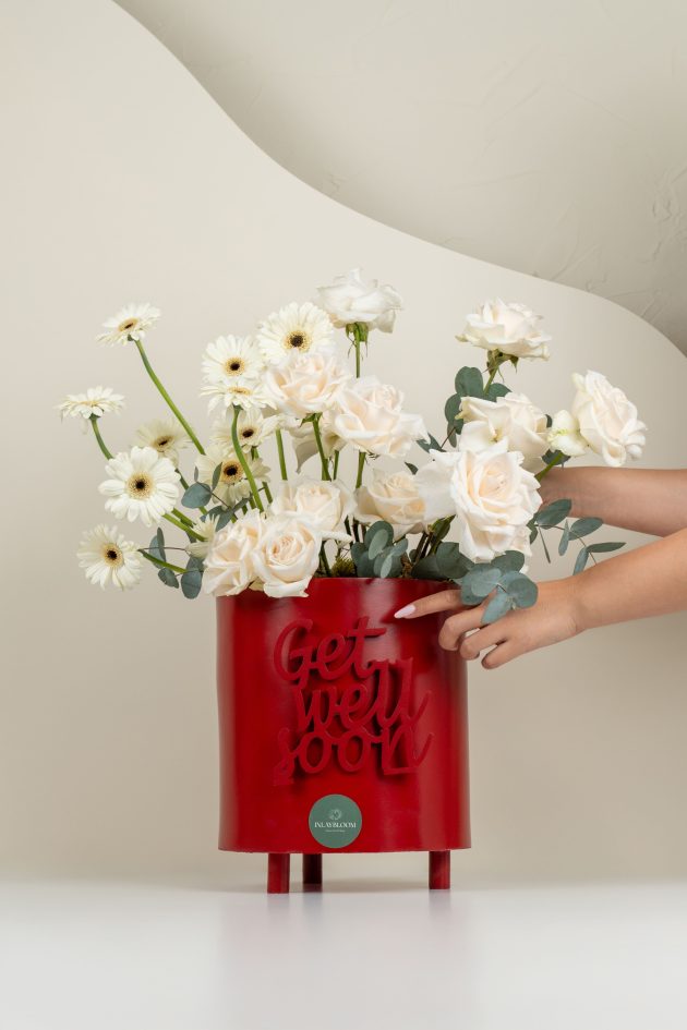 Red mix of roses
