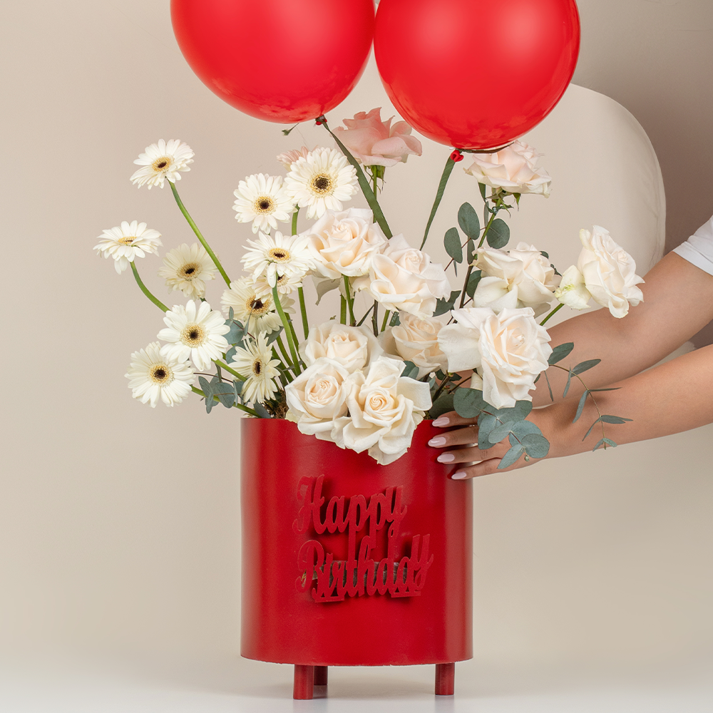 Red HBD roses bunddle