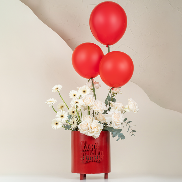 Red HBD roses bunddle