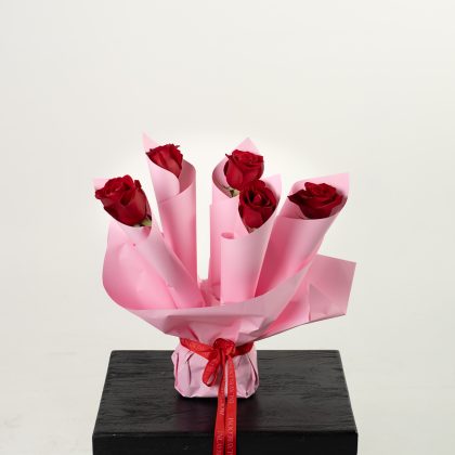 Pink single love roses