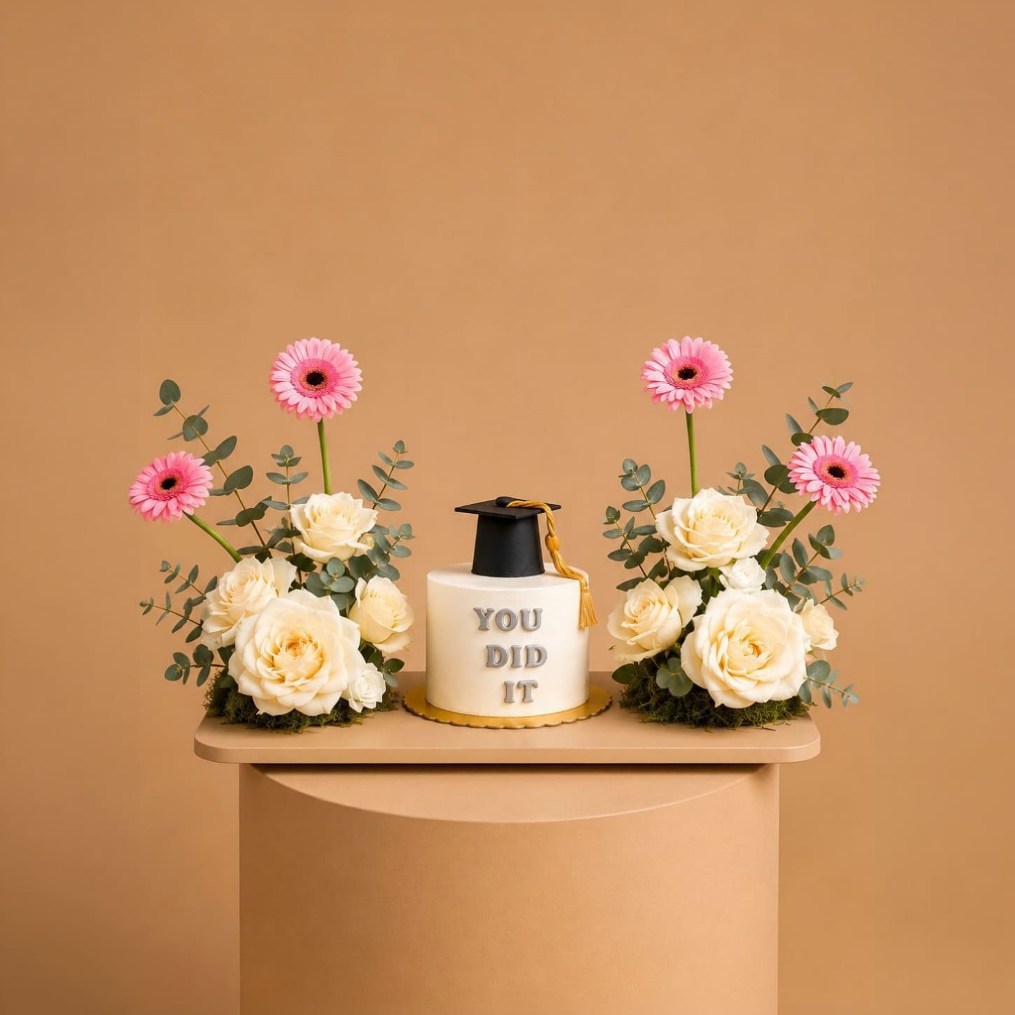 Medium cake and blooms