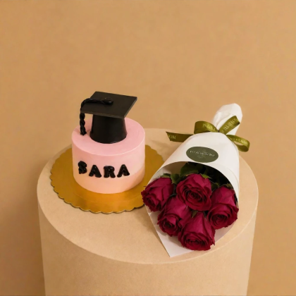 Bento pink cake with red petals