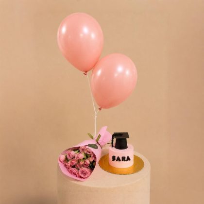 Bento cake with petals